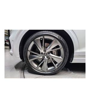 Genesis GV70 2.5T Gasolina 2WD 2024/5 con Caja de Cambios Automática, Asientos de Cuero, Cámara Trasera - 39,079 km - Product Image 5