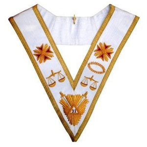 Collettes d'uniforme de haute qualité avec surpiqûres décoratives et collettes d'uniforme premium pour les occasions formelles - Product Image 1