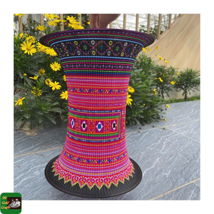Lanterne en brocart Hmong, cadre en coton, faite à la main, durable, pour la décoration ethnique des maisons d'hôtes, les expositions culturelles du Nouvel An du Quang Nam, vente au détail - Product Image 5