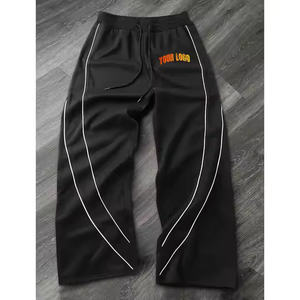 Pantalon de survêtement décontracté pour homme, coupe évasée, anti-plis, en nylon coupe-vent, noir, en polyester, prix raisonnable, personnalisable OEM - Product Image 2