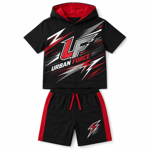 Conjunto de Camiseta con Capucha y Pantalones Cortos Urban Force, Estampado Digital Negro y Rojo, Atuendo Deportivo de Verano para Niños - Product Image 1