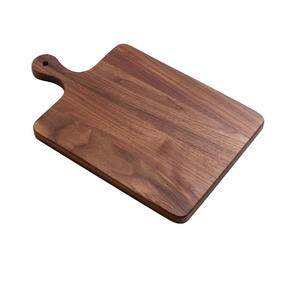 Planche à découper en bois massif brun pour viande, fromage, pain, légumes et fruits avec poignée antidérapante, forme rectangulaire, découpe de légumes - Product Image 5