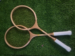 Raqueta de Bádminton de Madera Unisex Personalizable en Todos los Tamaños y Colores, con Empuñadura Suave Antideslizante, Red Resistente y Logotipo Personalizado - Product Image 6