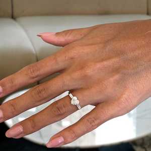 Romantic Lab Grown 1.02CT Heart Cut Diamond Three Stone <b>Ring</b> with 14K White Gold For Women's For Engagement Proposal For Lovers - Product Image 3