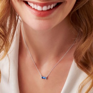 Collar con colgante de cristal de zafiro talla baguette, plata de ley 925, piedra de nacimiento de septiembre, regalo para ella - Product Image 2