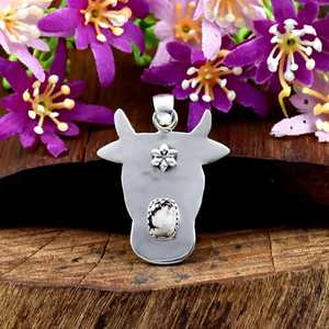 Collier de style bohème western avec pendentif tête de taureau, crâne de bœuf et pierre précieuse turquoise, bijoux fins pour femmes - Product Image 6