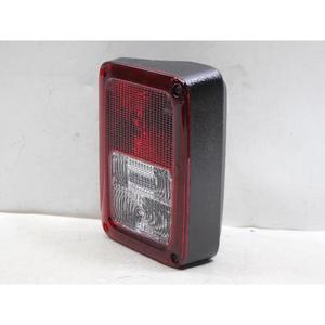 Luz Trasera Derecha OEM 55078146AG para 2015 2.8 Rubicon 4 Puertas Unlimited - Product Image 3