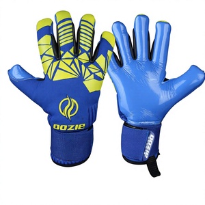 ถุงมือผู้รักษาประตูฟุตบอลมืออาชีพ Oozie Sports Wholesale ผลิตจากยางลาเท็กซ์เยอรมัน รับทำโลโก้ตามสั่ง ใช้ได้ทั้งชายและหญิง กันน้ำ ระบายอากาศได้ดี เหมาะสำหรับใช้งานกลางแจ้ง - Product Image 4