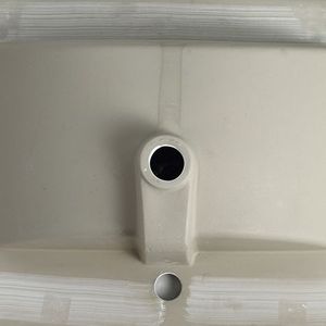 Lavabo in Ceramica da 36 Pollici Solo per Mobile Bagno - Product Image 2