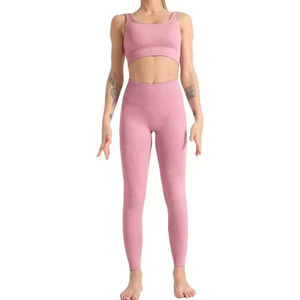 Ensemble de yoga 2 pièces sans couture, taille haute, rembourré, avec soutien-gorge et leggings, design personnalisé, pour l'entraînement et la course, avec ceinture élastique – Collection 2026 (Vente en gros) - Product Image 1