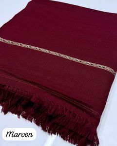 ผ้าคลุมไหล่ขนสัตว์สีขาวลายปักลายทางสำหรับผู้ชาย ผ้าพันคอสำหรับฤดูหนาวน้ำหนักเบาสำหรับผู้ใหญ่สวมใส่ได้ทุกวัน - Product Image 2