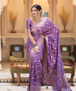 Sari de seda morado con trabajo de zari dorado, traje tradicional indio para bodas, estilo Banarasi, sari largo hasta el suelo para mujer - Product Image 1