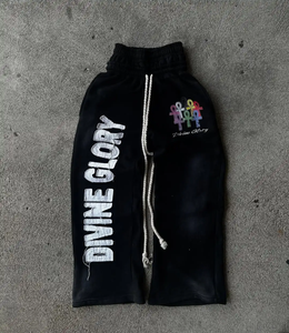 Pantalon de survêtement noir pour homme Divine Glory, taille élastique avec cordon de serrage, logo brodé, coupe décontractée évasée, idéal pour l'automne - Product Image 1