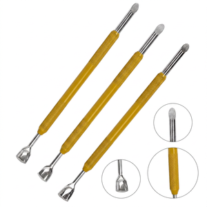 Outils de repousse-cuticules en acier inoxydable à double extrémité, finition argentée TEEJAY, pour manucure et soin des cuticules, réutilisables, design à double tête - Product Image 2