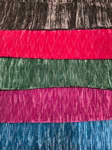 Tela de terciopelo estampada con efecto metálico líquido, textil de lujo para vestidos de noche de alta costura, lehengas y prendas de vestir. - Product Image 4