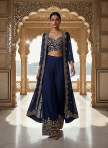 Conjunto de 3 piezas de verano para mujer: Choli Indo-Occidental azul marino floral bordado con lentejuelas de seda Chinon y shrug - Product Image 4