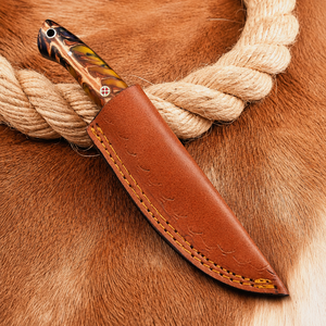 Couteau de chasse Damas personnalisé OEM/ODM avec manche en bois et résine, lame fixe, couteau de survie pour le camping en plein air avec étui en cuir - Product Image 6