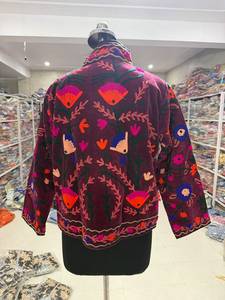 Veste en velours brodée à la main pour femme, col mandarin, manches longues, motif floral printanier, style Prairie Chic, cadeau pour elle - Product Image 6
