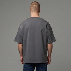 เสื้อยืดแขนสั้นผู้ชายคุณภาพสูง 240GSM ผ้าฝ้าย ระบายอากาศได้ดี เหมาะสำหรับวิ่งออกกำลังกาย สไตล์ลำลองแนวสตรีท คอกลมทรงโอเวอร์ไซส์ - Product Image 5