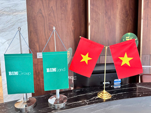 ธงตั้งโต๊ะแบบกำหนดเอง พิมพ์ลายด้วยความร้อน วัสดุพลาสติก พิมพ์แบบ Dye Sublimation ขนาดมาตรฐาน 2.5x3.5 ซม. สีสันสดใส - Product Image 2