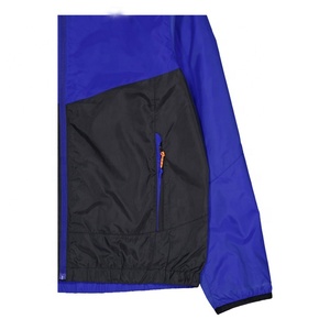 เสื้อแจ็คเก็ตกันลมแบบมีฮู้ด ผ้ากันน้ำ โพลีริปสตอป รับผลิตตามแบบ (OEM) พร้อมปักโลโก้ ระบายอากาศได้ดี แบบ Anorak - Product Image 5
