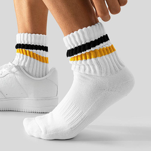 Calcetines de Baloncesto Térmicos Transpirables al por Mayor para Hombre, Calcetines Deportivos de Poliéster con Diseño de Letras a la Moda, Equipación Personalizada para Equipos - Product Image 5