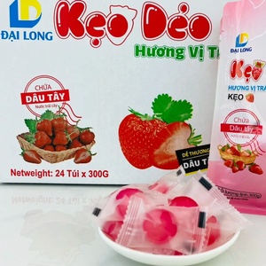 3D strawberry-shaped gummy <b>candy</b> with rich flavor extracted from natural fresh fruits suitable for all ages - Product Image 2