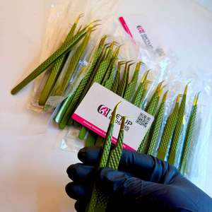 แหนบดัดขนตาแบบยาว 90/Isolation Slim  ทำจากสแตนเลส ปลายเรียบ ทนทาน ใช้งานได้อย่างแม่นยำ ดีไซน์ตัดเฉียบคม ความยาว 10 มม. GETUP BROSONS - Product Image 2