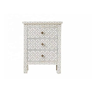 Mesa auxiliar con incrustaciones de hueso de patrón geométrico con 3 cajones, mesita de noche de madera hecha a mano, mesa de noche - Product Image 1