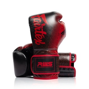 นวมชกมวย Fairtex RWS หนังแท้ สำหรับฝึกซ้อม ปิดด้วยแถบตีนตุ๊กแก สีแดงดำ สำหรับผู้ใหญ่ ระบายอากาศได้ดี คุณภาพพรีเมียม - Product Image 1