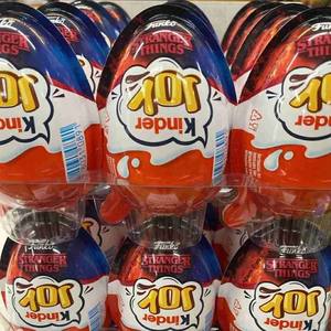 Boîte de présentation de 72 œufs Kinder Joy Stranger Things, chocolats surprise, jouets de collection, cadeau pour enfants, vente en gros, lot en vrac - Product Image 1