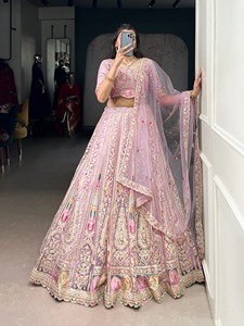 Lehenga Choli rose en tulle avec broderie de sequins et fils, tenue de fête de mariage pour femmes - Product Image 3