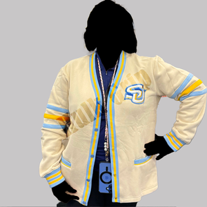 Camiseta Universitaria Personalizada, Suéter con Número Personalizado, Regalo para Hermandades, Cárdigan de Hockey, Parche con Monograma, Camiseta para Días de Partido, Fútbol, Voleibol - Product Image 1