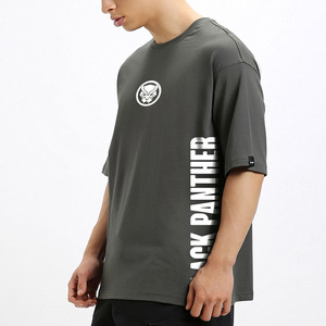 เสื้อยืดคอตตอนผู้ชายพิมพ์ลาย DTF แบบกำหนดเอง คุณภาพพรีเมียม คอกลม สวมใส่สบาย ระบายอากาศได้ดี เนื้อผ้านุ่ม ผู้ผลิตแบบ OEM และ ODM - Product Image 3