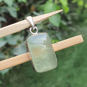 Colgante de Plata de Ley 925, collar con colgante de piedras preciosas de Prehnita, joyería de plata hecha a mano, regalo de joyería de Prehnita para su madre - Product Image 1