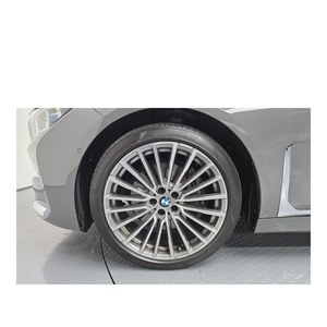 BMW Série 7 740i Juillet 2020 37 838 km Boîte de vitesses automatique Volant à gauche Sièges en cuir Caméra de recul Design Pure Excellence - Product Image 5