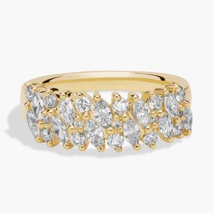 Anillo de Diamantes en Capas con Corte Marquesa Diagonal Romántico en Oro Rosa - Product Image 1