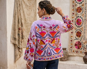 Chaqueta Corta de Invierno Bordada con Terciopelo Suzani, Abrigo Transpirable para Fiestas para Mujer - Product Image 2
