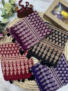 Sari en crêpe de soie imprimé Ajarakh avec broderie miroir, Sari traditionnel en crêpe de soie imprimé Ajarakh - Product Image 6