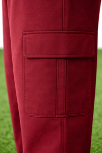 Ensemble de survêtement rouge uni pour homme – T-shirt en coton avec pantalon cargo |   Vêtements de sport pour la gym, la remise en forme et le jogging - Product Image 6