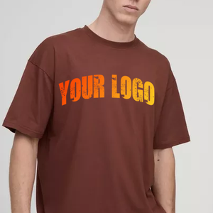 T-shirt homme personnalisé, couleur marron foncé, 100% coton, impression DTG, coupe ample, épaules tombantes. - Product Image 6