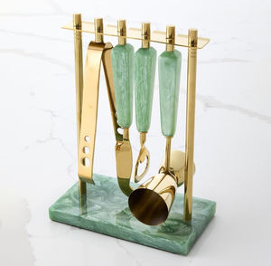 Ensemble d'outils de cocktail Royal Gold, finition jade, support de bar, collection Signature Mixology, kit artisanal pour la préparation de boissons, haut de gamme - Product Image 1