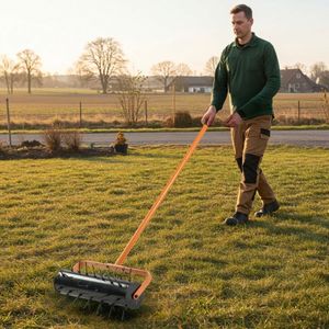 Aeratore Manuale per Prato con Design a Rullo per Aereazione e Salute del Terreno - Product Image 2