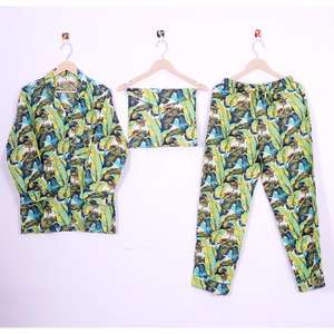 Conjunto de Pijama de Algodón con Diseño Floral Moderno, Estampado a Mano, Ropa de Dormir Ligera para Mujer, Conjunto para Estar en Casa en Verano - Product Image 1