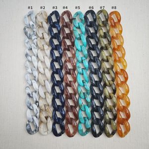 Élégante Chaîne de Table en Résine pour Intérieurs Minimalistes - Product Image 4