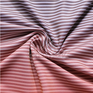 Uniforme de tennis respirant en polyester avec logo personnalisé, adapté aux jeux d'équipe, aux entraînements et aux matchs professionnels - Product Image 6