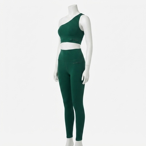 Ensemble de yoga deux pièces pour femme : soutien-gorge de sport asymétrique vert foncé et leggings taille haute – Idéal pour la gym et le fitness - Product Image 2