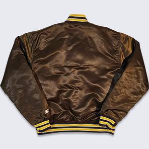 Veste de sport personnalisée en satin enduit, broderie violette, soie respirante, 100% polyester, veste d'hiver pour le football et le streetwear - Product Image 3