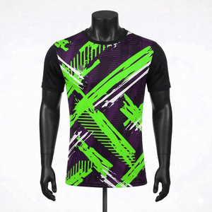 T-shirt à manches courtes pour homme, motif géométrique violet et vert, col rond, séchage rapide, tricoté, coupe ajustée, style sportif - Product Image 1