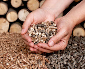 Nuevos pellets de madera de abeto y pino 100% de 6 mm, los más vendidos de 2026, 4950 Kcal/kg, pellets de clase ENplus A1 para estufas de calefacción - Product Image 1